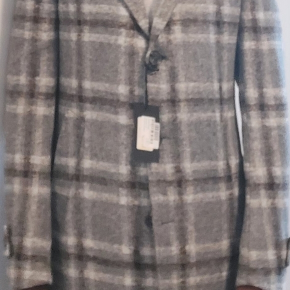 Coat - Picture 3 of 4